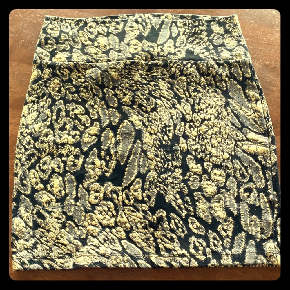 Decree Skirt